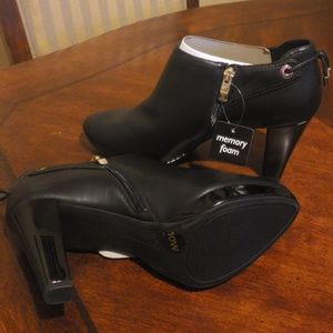 Liz Claiborne Booties